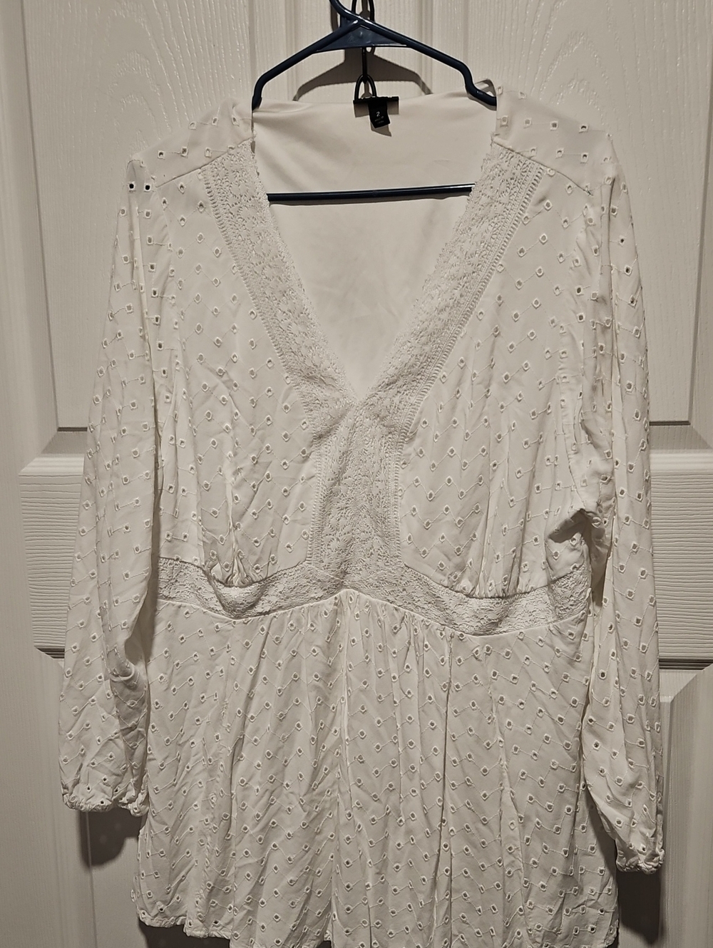 torrid White Eyelet V-Neck Peasant Blouse